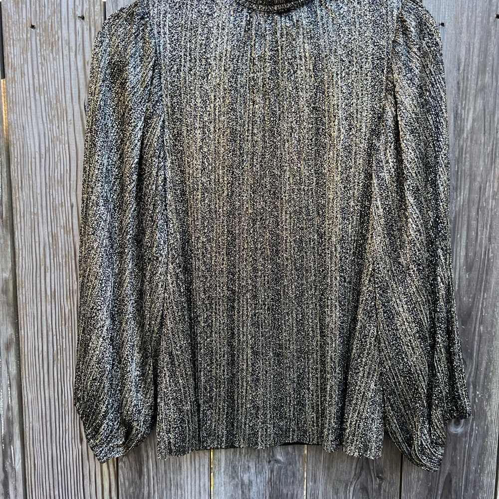 VINCE CAMUTO Gold Smocked Neck Metallic Top Women’s Medium NWT NEW - Picture 6 of 14
